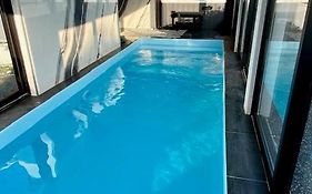 Piscine Et Jacuzzi Loft Ravissant Dans Une Maison Basque