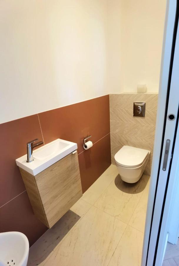 Piscine Et Jacuzzi Loft Ravissant Dans Une Maison Basque Anglet Exterior photo