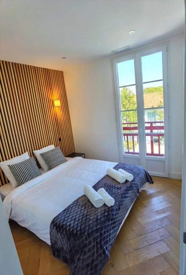 Piscine Et Jacuzzi Loft Ravissant Dans Une Maison Basque Anglet Exterior photo