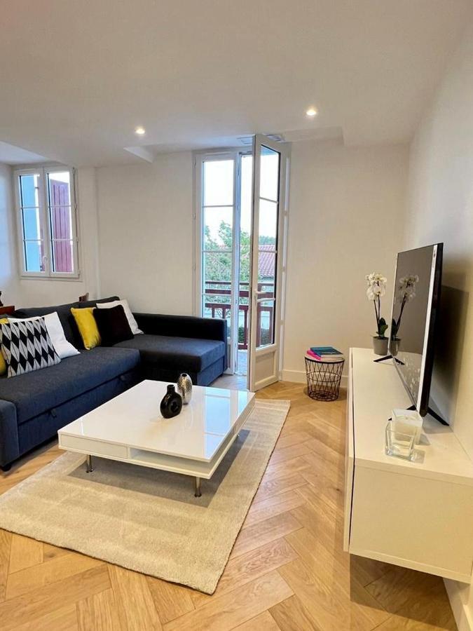 Piscine Et Jacuzzi Loft Ravissant Dans Une Maison Basque Anglet Exterior photo